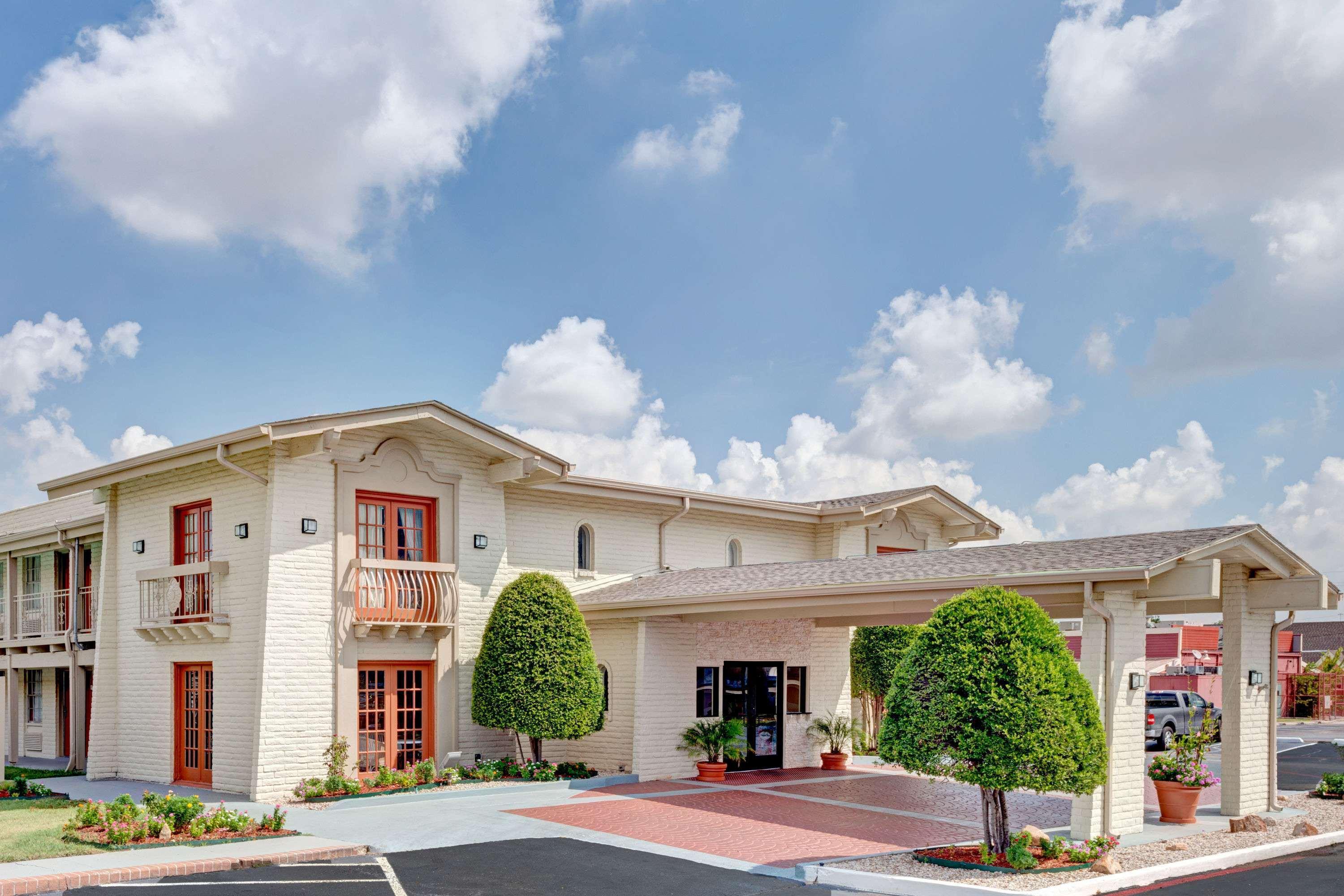 Travelodge By Wyndham North Richland Hills/Dallas/Ft Worth Exterior foto
